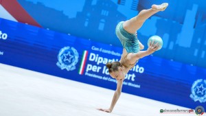 aa q vasiljeva nikola lat ph simone ferraro sfa09212 copia